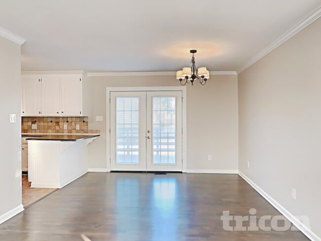 Photo - 137 Deercroft Dr