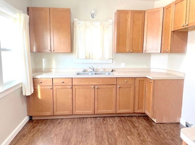 Photo - 3 bed 1 bath
