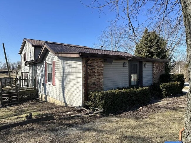 Building Photo - 11247 Knoxville Rd Unit B