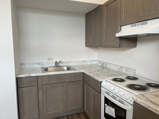 Photo - 3400 Main St Unit 2B