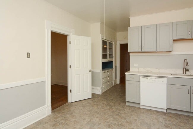 Photo - 3426 N Lincoln Ave Unit 3