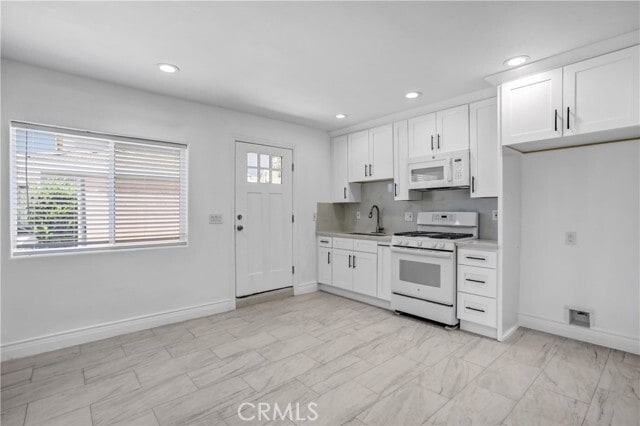 Photo - 857 S Idyllwild Ave