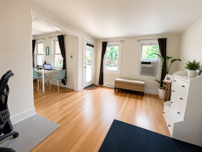 Photo - 734 Williamson St Unidad 734