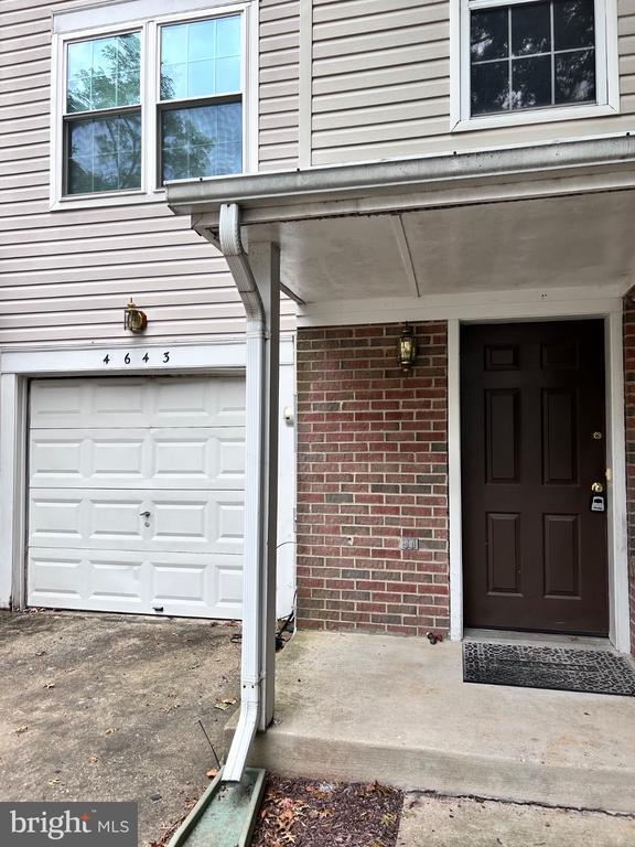 4643 Deepwood Ct