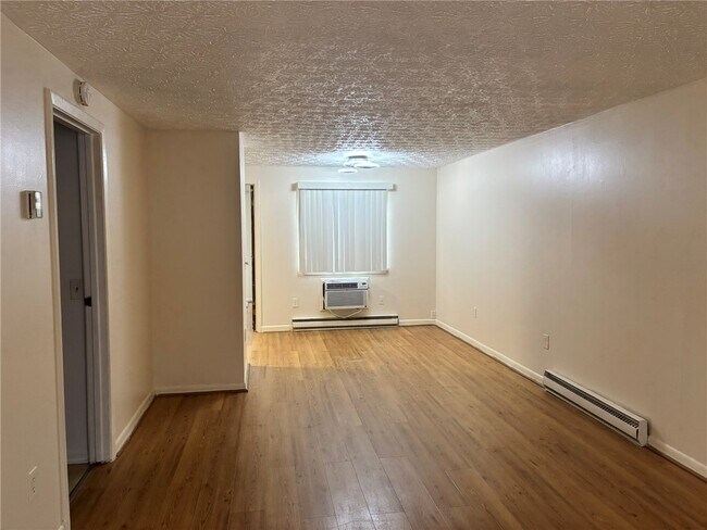 Photo - 223 Autumn Chapel Way