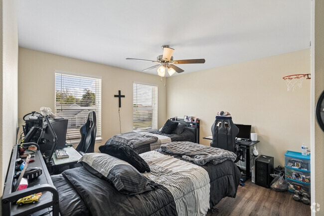 3BR, 2.5BA - 2,189SF - Second Bedroom