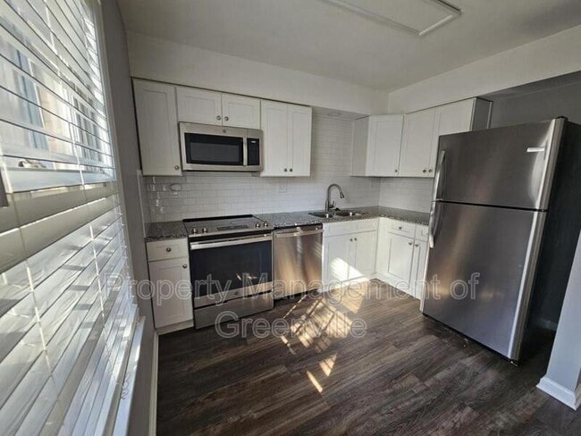 Photo - 1438 Dover Rd