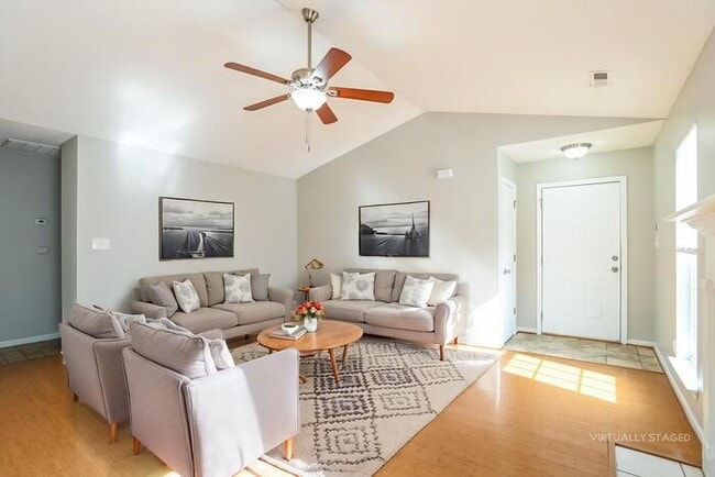 Photo - 2428 Fairstone Ave