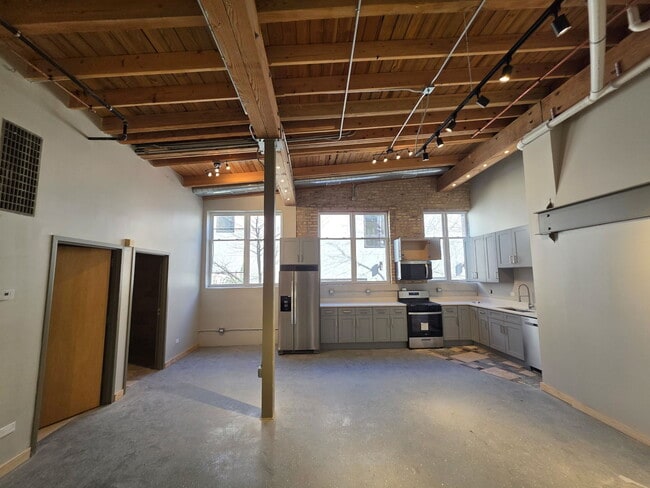 Photo - 1611 Simpson St Unit 3