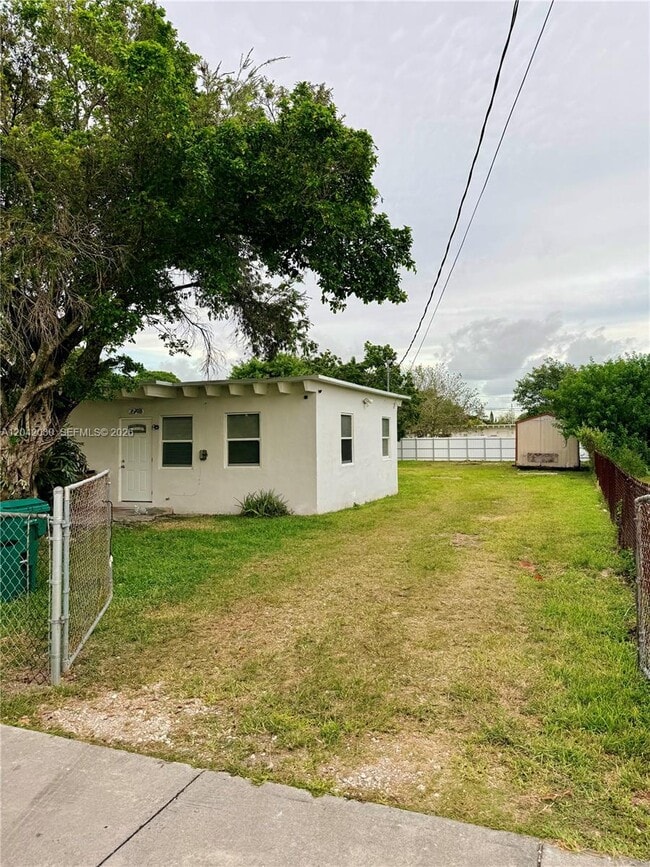 Photo - 26741 SW 139th Ave Unit B