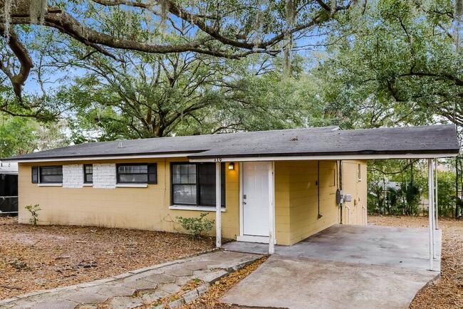 Photo - 310 Toccoa Rd