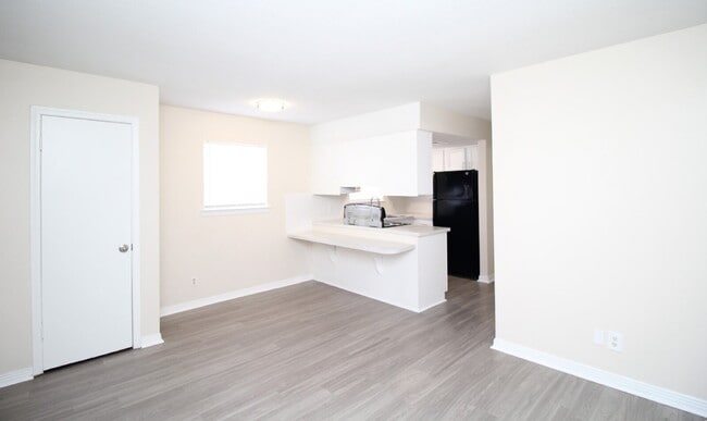 Photo - Affordable Updated 1BR Apartment with LVP Flooring, Modern Kitchen Finishes & Convenient Access t... Unidad B1