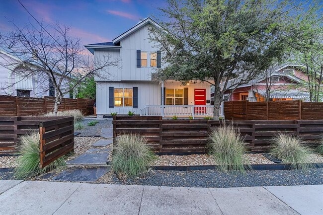 Photo - 1811 Cedar Ave Casa
