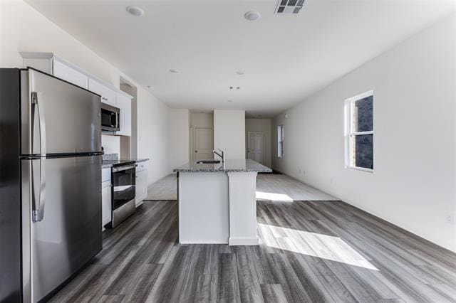 Photo - 207 Connecticut Ct