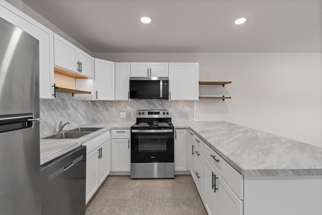 Building Photo - Ponderosa Apartments