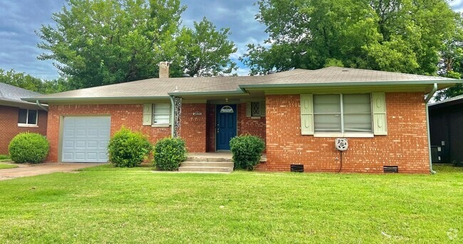 Building Photo - ?Cute Home Near Hefner Parkway and Shoppes ?