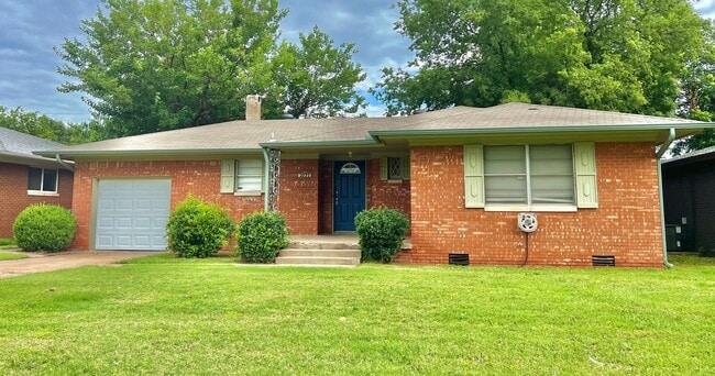 ?Cute Home Near Hefner Parkway and Shoppes ? - ?Cute Home Near Hefner Parkway and Shoppes ?