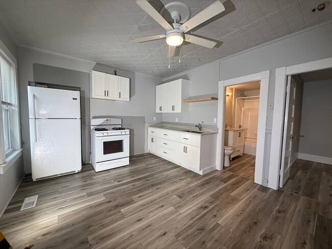 Photo - 227 White St Unit F1-R