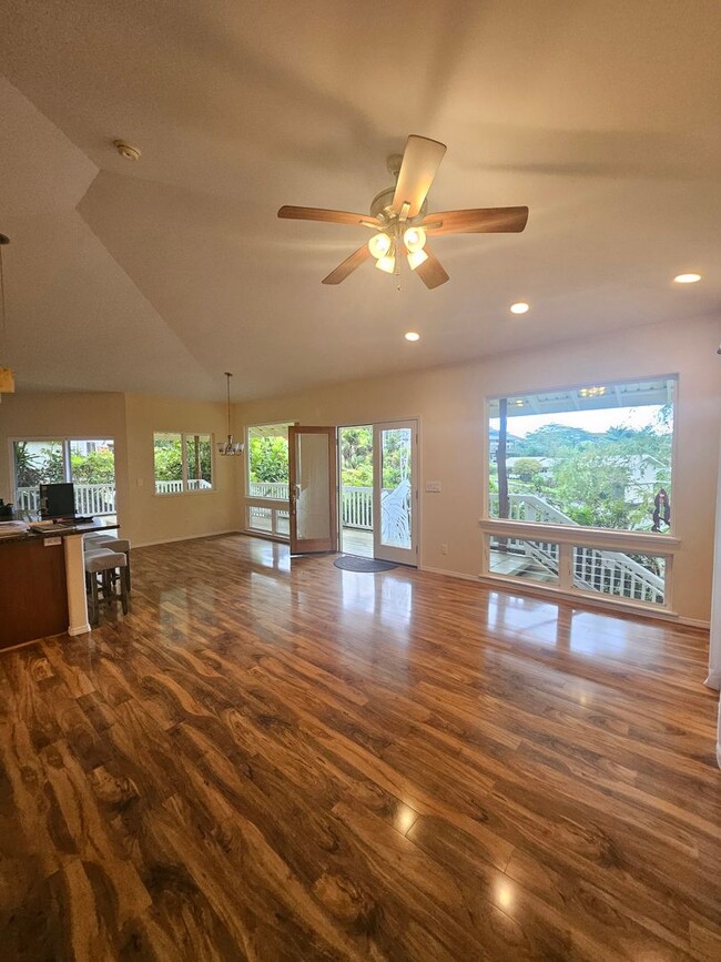 Beautiful 3 Bedroom Home in Upper Kaumana - Beautiful 3 Bedroom Home in Upper Kaumana
