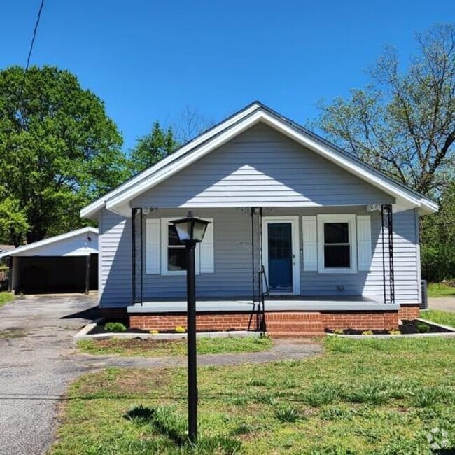Building Photo - Greer - 3Bd/2Ba, 1056 SF Rental