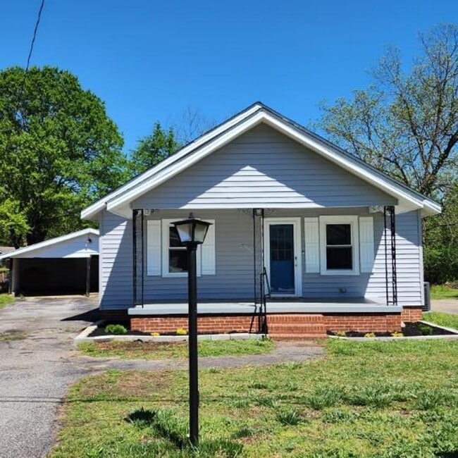 Building Photo - Greer - 3Bd/2Ba, 1056 SF Rental