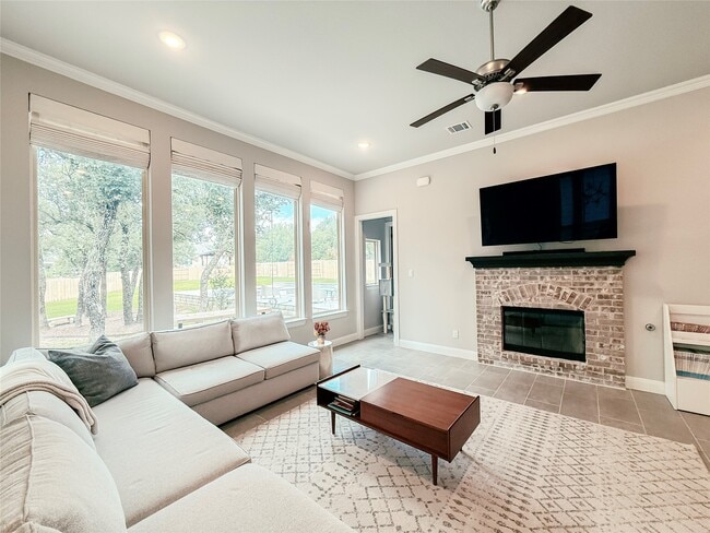 Photo - 2416 Belen Dr