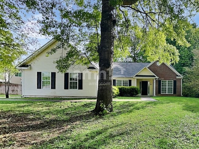 Building Photo - 41 Stallion Run