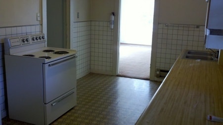 Building Photo - 1026 Oxford Ave Unit 1.5