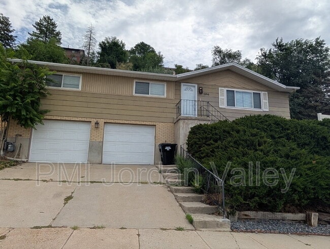 Building Photo - 1394 N 400 E