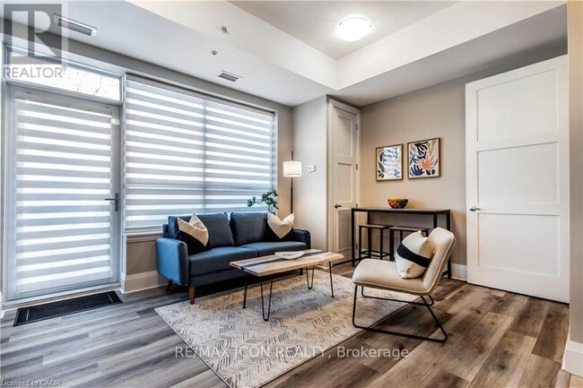 Photo - 63 Arthur St S Unit 102