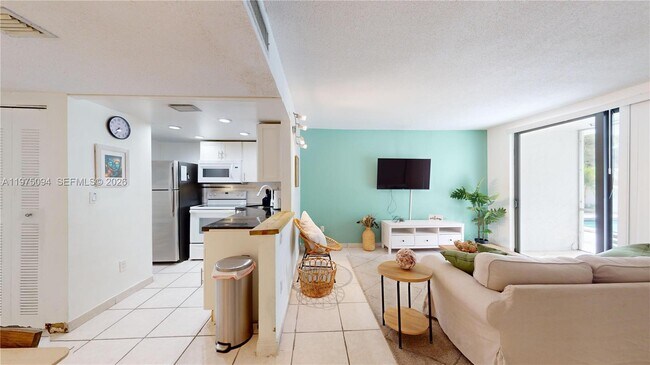 Photo - 2345 NE 135th St Unit 101