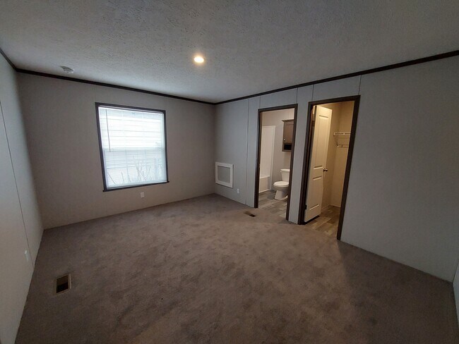 Photo - 99 Delta Dawn Dr