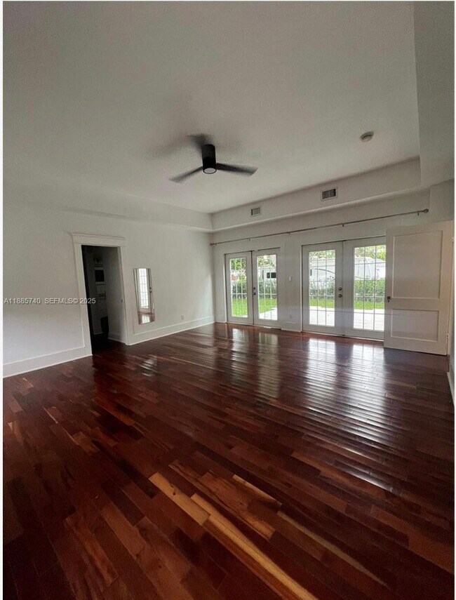 Southwest 1st Avenue, Hallandale Beach, FL 33009 - 3 BR 2 BA single-family home
