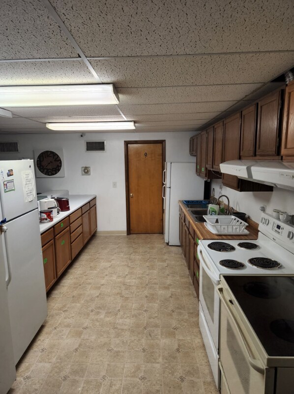 Photo - 112 S Douglas St