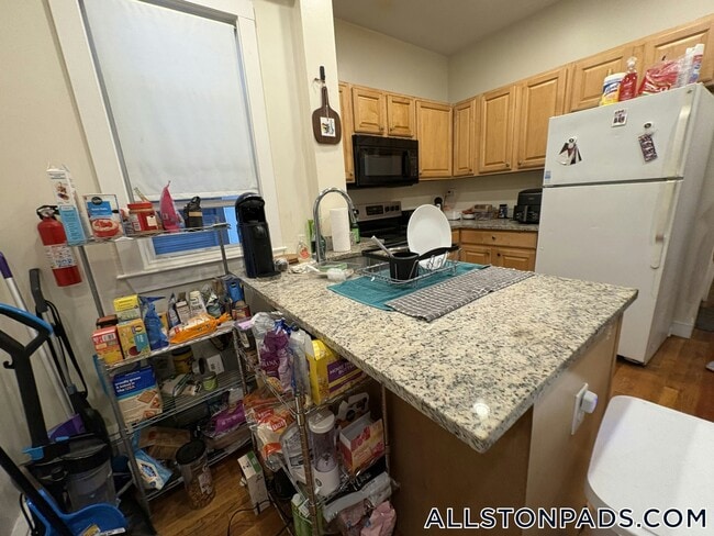 Photo - 15 Linden St Unit 2
