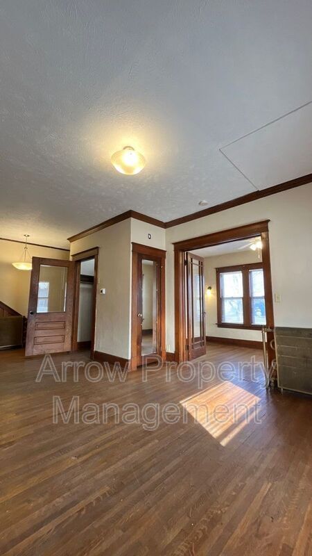 Photo - 2049 S 18th St