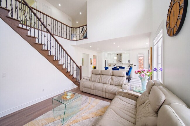 Photo - 40 Treeline Blvd Unité SI ID1524147P