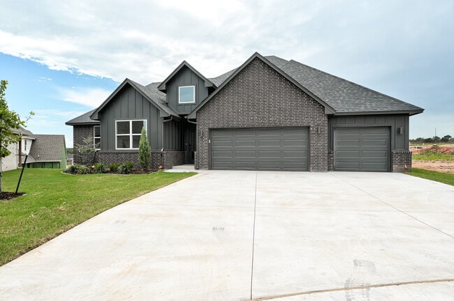 Photo - 6101 Kinnick Dr