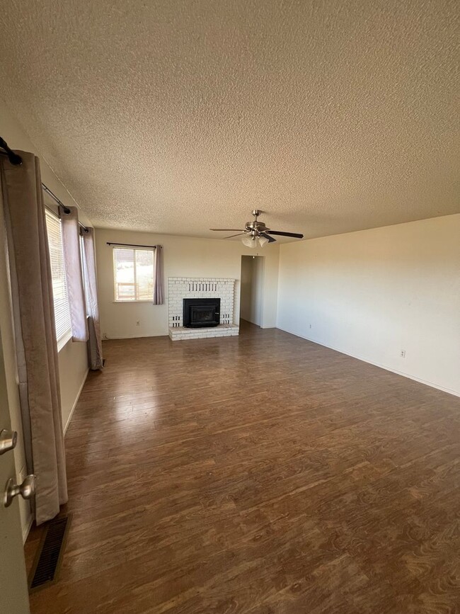 Photo - Oroville 4 bed 2 bath 3300sqft country hom...