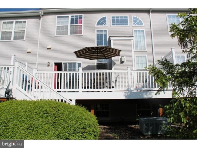 Photo - 8 Stafford Dr