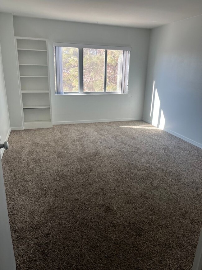 Photo - Downtown 1 Bedroom Condo Unit Park Plaza