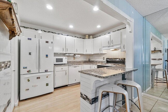 Photo - 407 Pine Glen Ln Unidad B-1