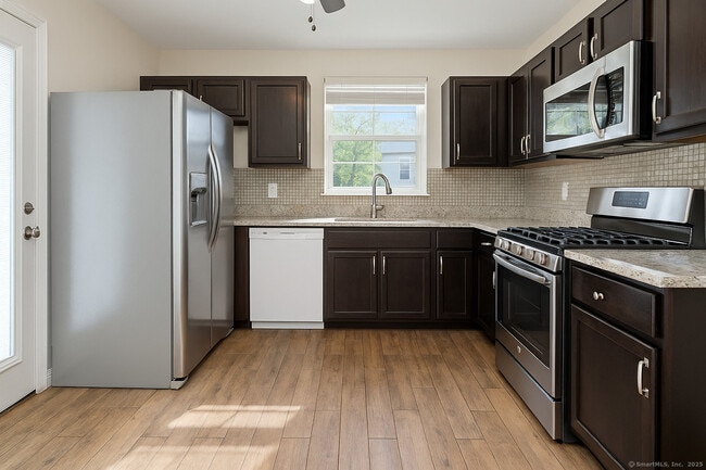Photo - 295 Ashmun St