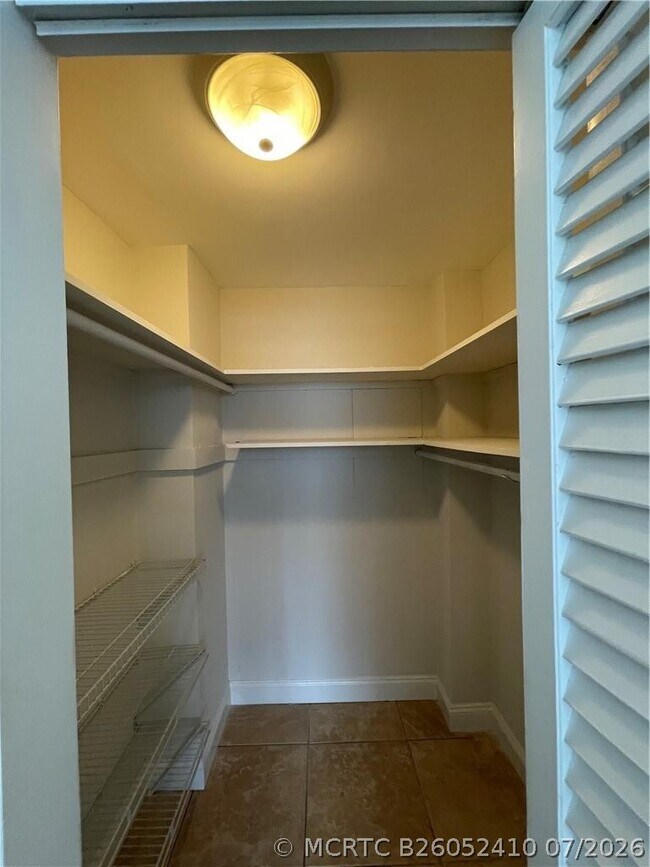 3301 NE 32nd Ave Unit 403
