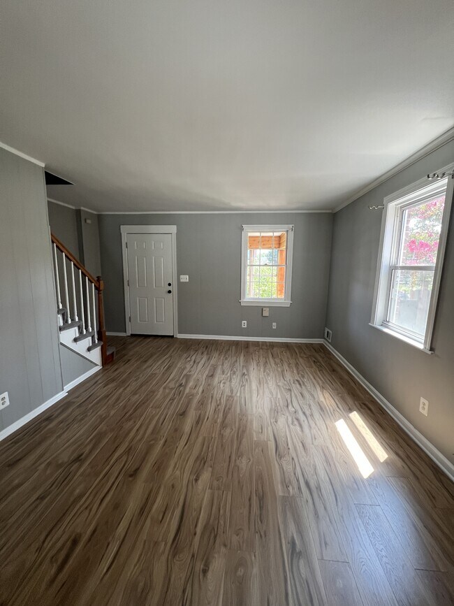 Photo - 3540 McShane Way