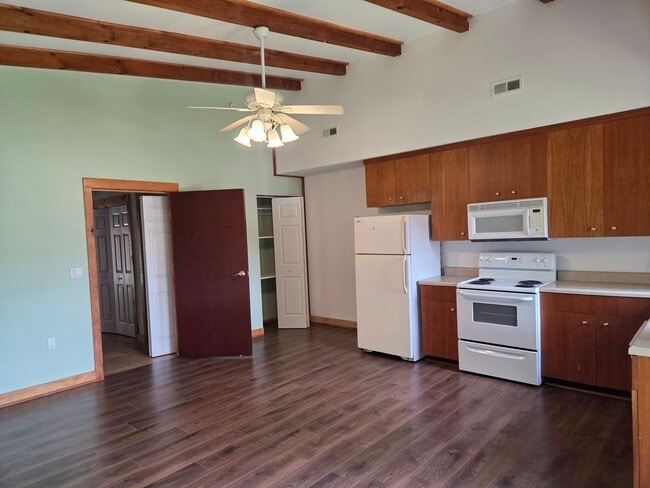 Photo - 1 Bedroom / 1 Bath Studio Apt Kingsport TN