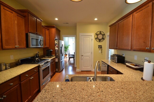 Photo - 1811 Luna Ct