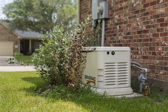 Photo - 521 Ironwood Forest Dr