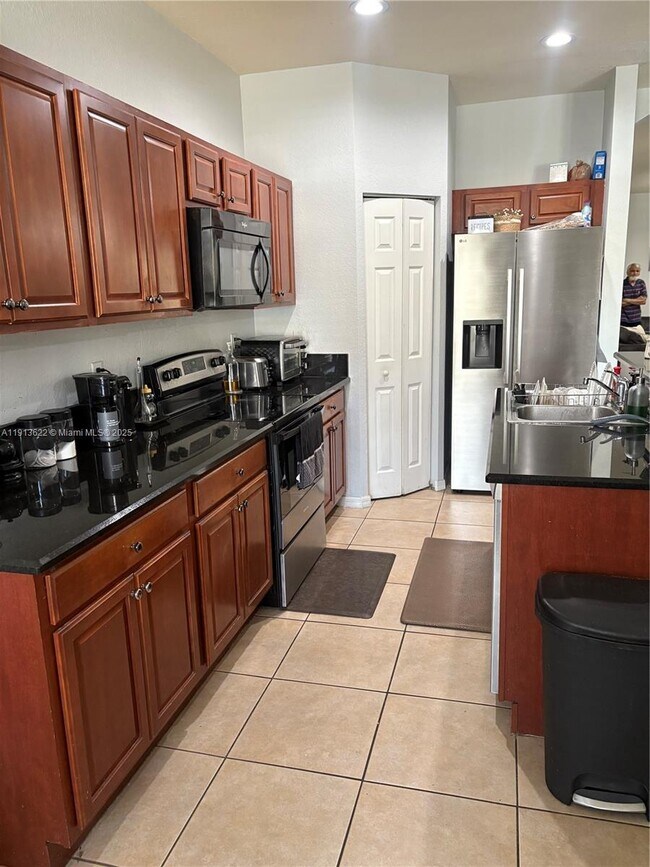 Photo - 5807 Hampton Hills Blvd