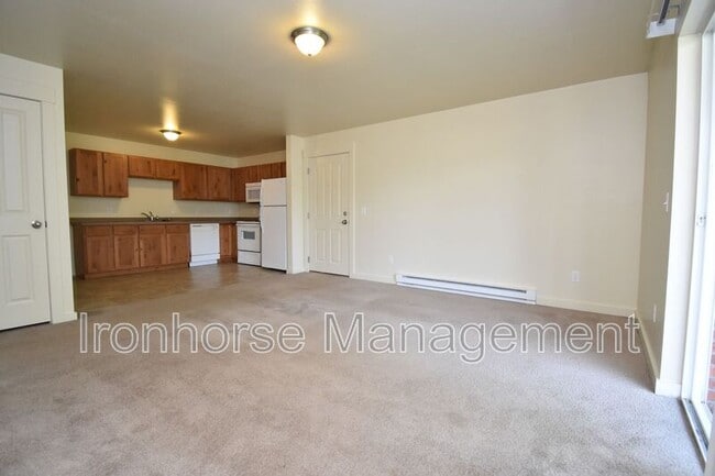 Photo - 807 W Villard St Unit #19